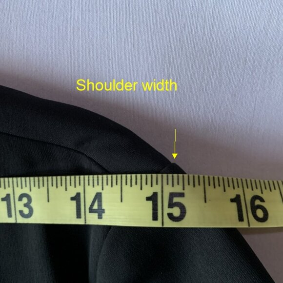 Camber & Grace Elegant Windbreaker-Like Jacket Size SMALL - Picture 5 of 10